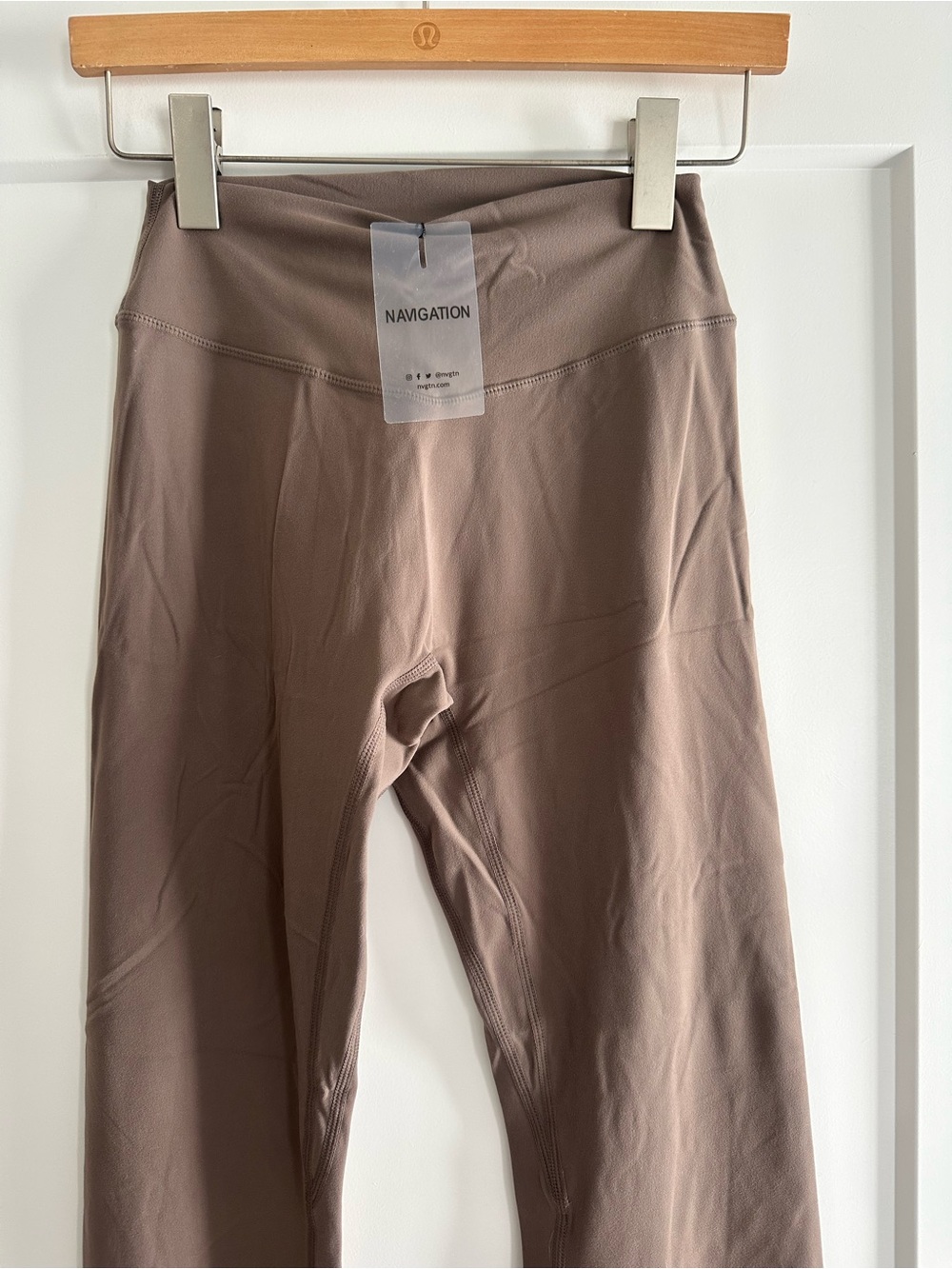 NVGTN Flare Leggings NWT - Picture 4 of 7